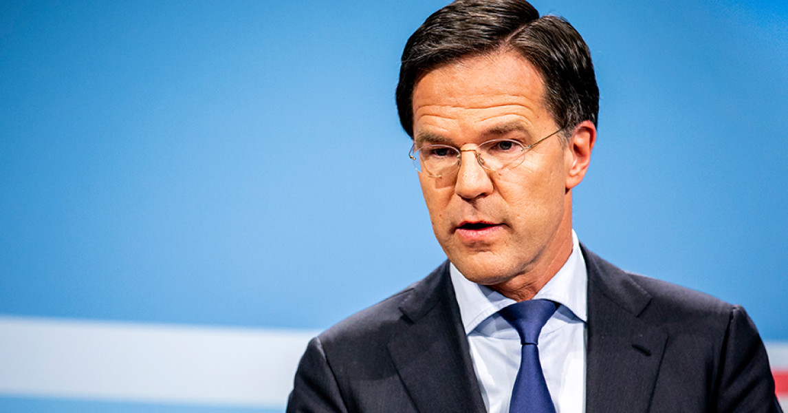 Advies premier Mark Rutte: vanaf vandaag geen handen meer schudden | WNL