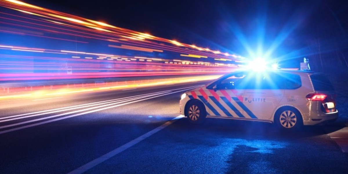Illegaal feest in feestzaal Katwoude met kleine 100 mensen