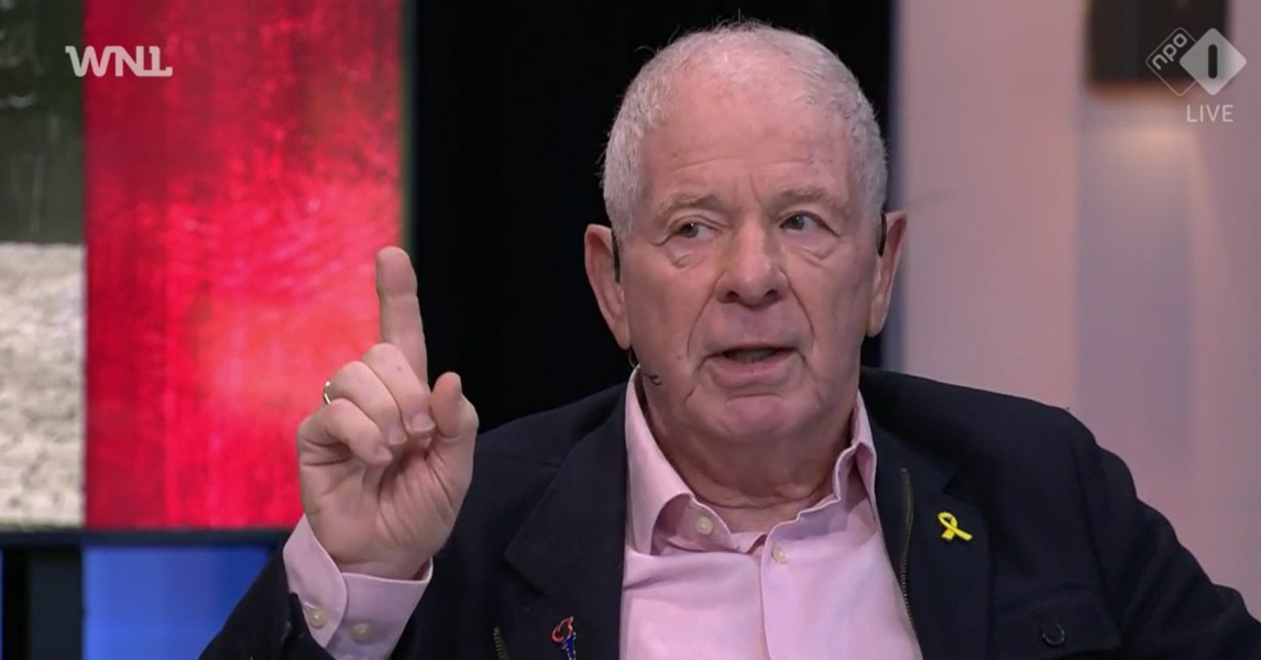 Dodenherdenking ‘helemaal niet goed gegaan’, zegt Frits Barend: ‘Blij