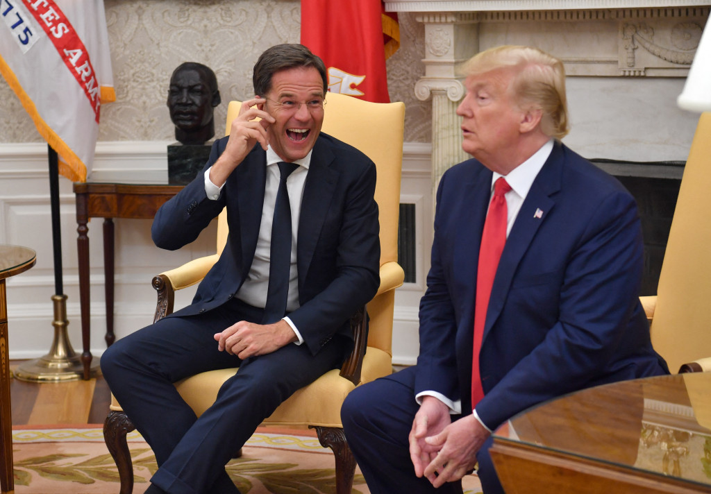 NAVO-chef Mark Rutte en Amerikaans president Donald Trump.
