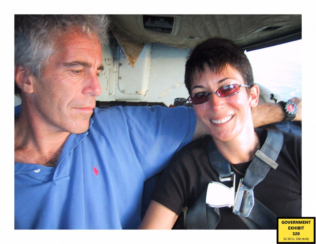 Jeffrey Epstein met Ghislaine Maxwell.