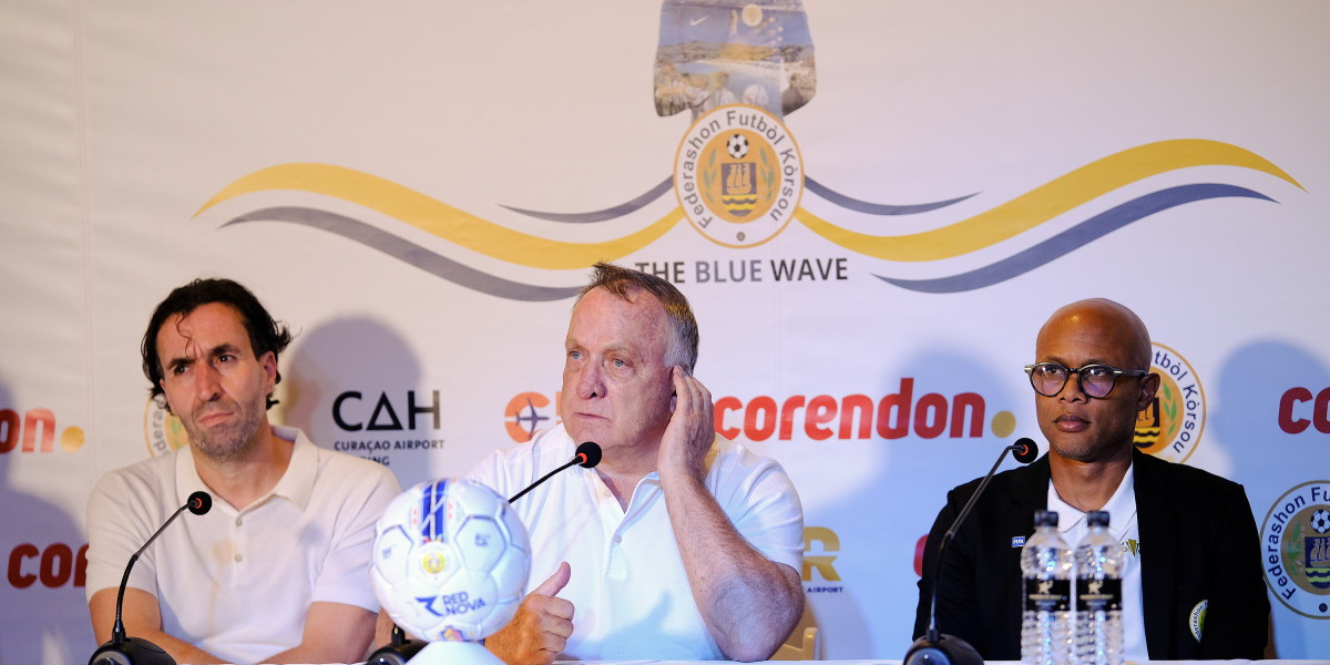 Dick Advocaat tóch met Curaçao naar WK: 'Binnen drie dagen was hij terug'