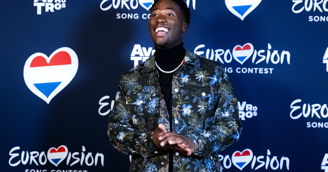 Claude in actie in eerste halve finale Eurovisie Songfestival | WNL