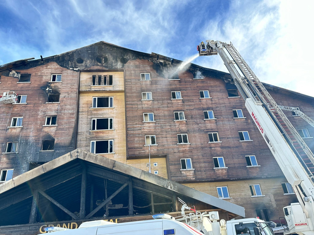 Het hotel waar de brand uitbrak.