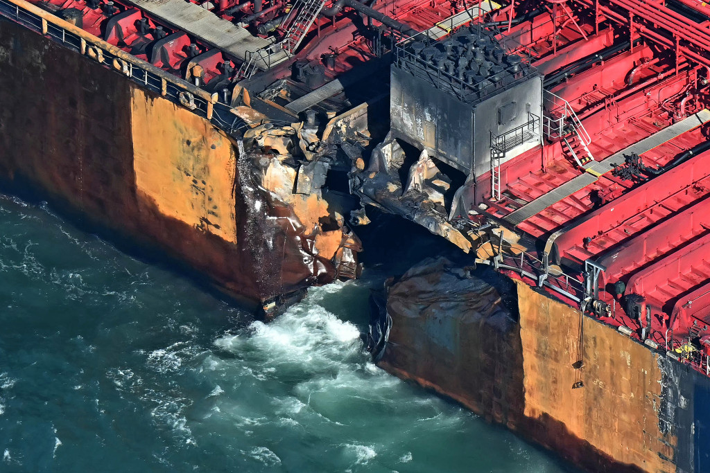 MV Stena Immaculate na de botsing.