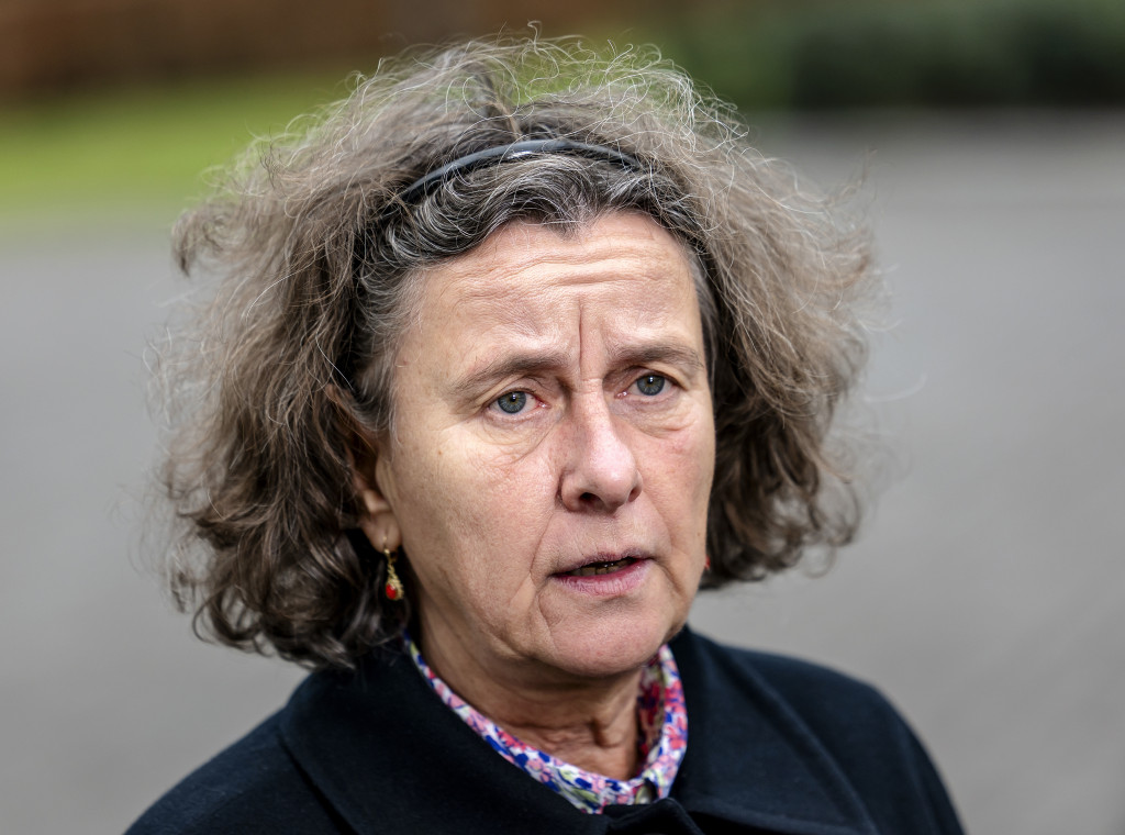 Marjolein Faber, minister van Asiel en Migratie, staat de pers te woord vooraf aan de ministerraad.