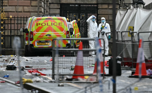 De ravage in Liverpool na de aanrijding.