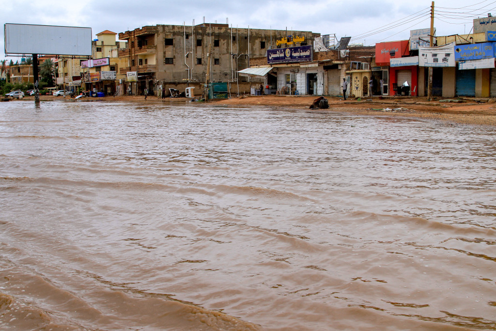 Aardverschuiving in Soedan na overstromingen.