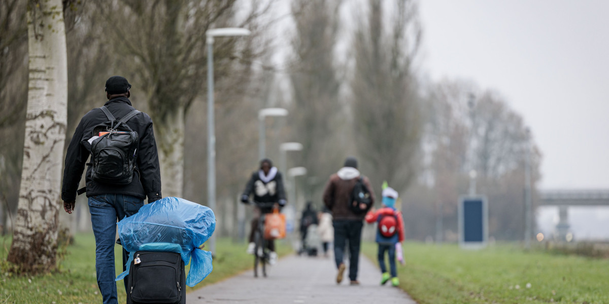 Aantal asielzoekers in Ter Apel stijgt naar bijna 2100
