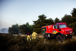 Belgische brandweer helpt in Nederland.