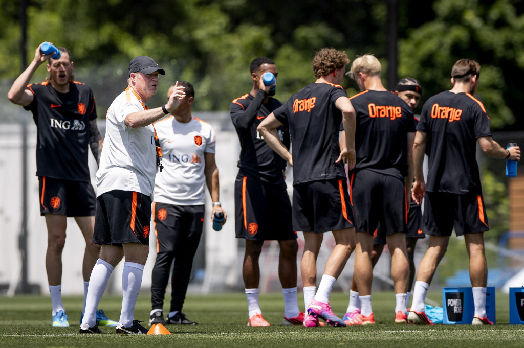 Het Nederlands elftal traint in New York.