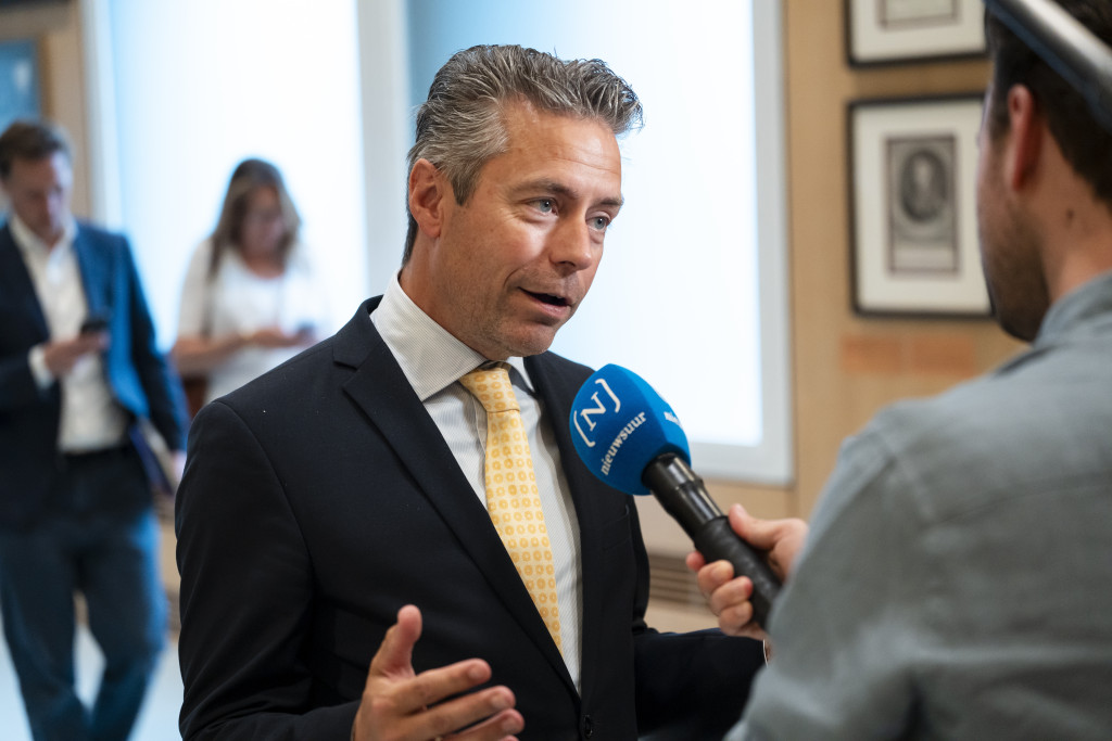 Stoffer (SGP) over noodzakelijke miljardeninvestering in infrastructuur: 'Bespreekbaar om staatsschuld op te hogen'