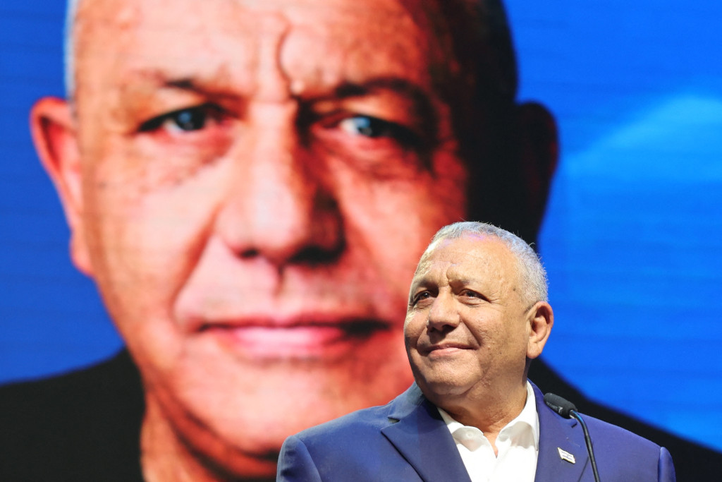 Israël naar de stembus, spannende strijd tussen Eisenkot en Netanyahu: 'Mensen willen verandering'