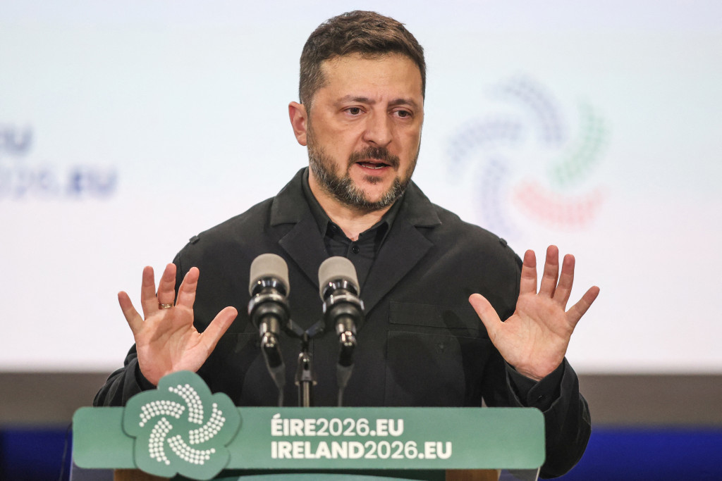 Zelensky waarschuwt voor NAVO-top voor tekort aan afweerraketten