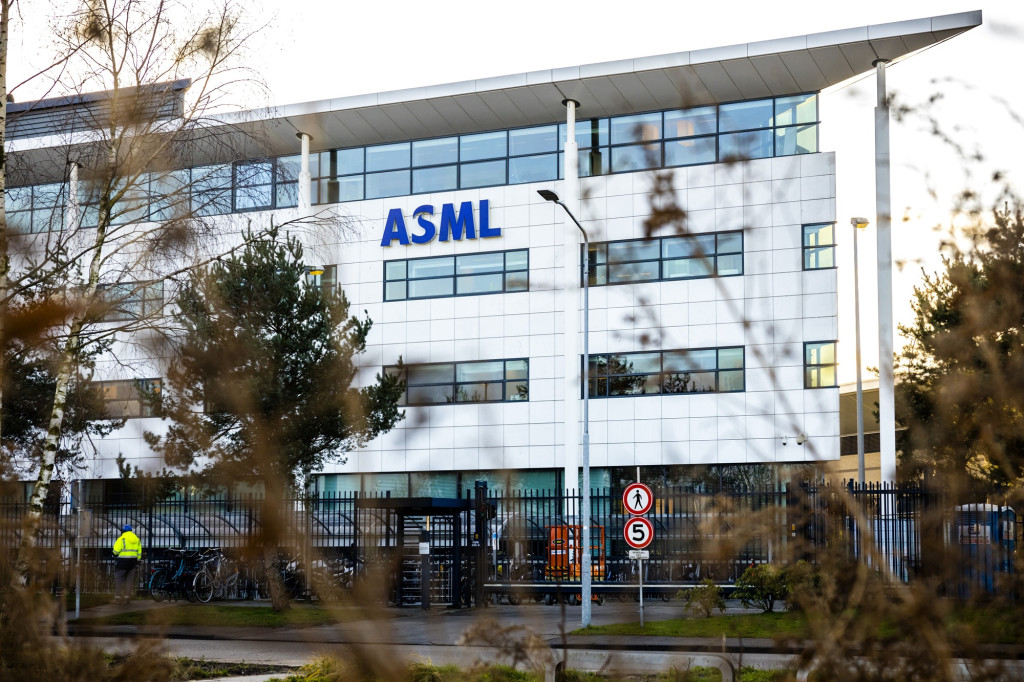 ASML