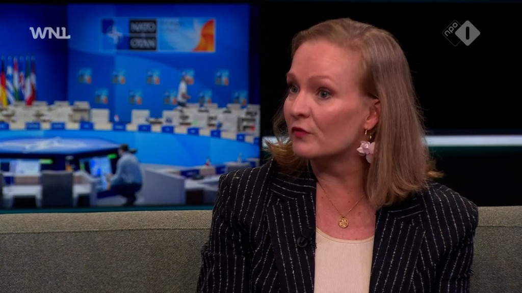 Cyberdeskundige Marietje Schaake in Goedenavond Nederland op NPO 1.