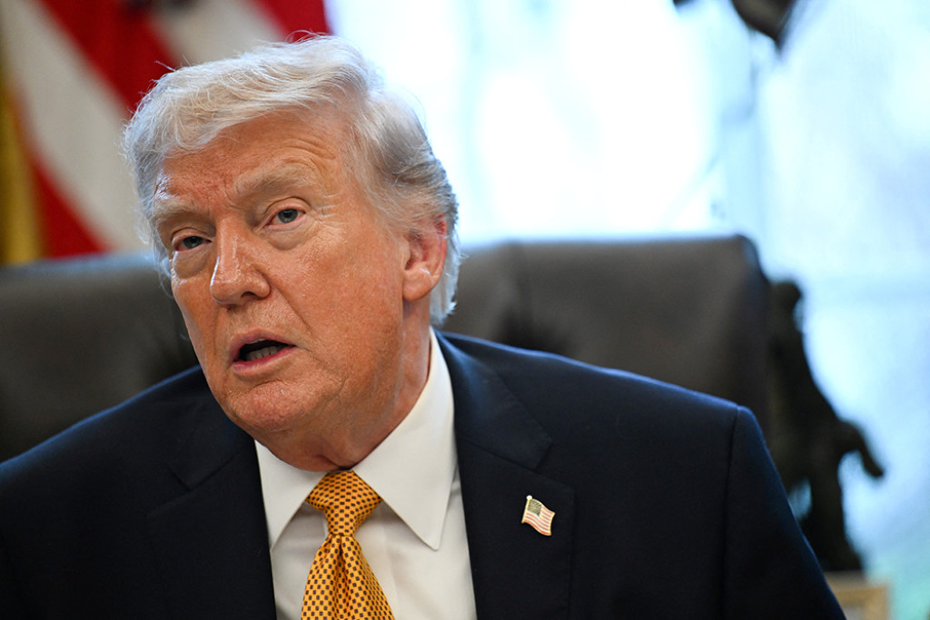 Trump wil Cuba 'bevrijden of innemen': 'Cubaanse president is bang voor geweld'