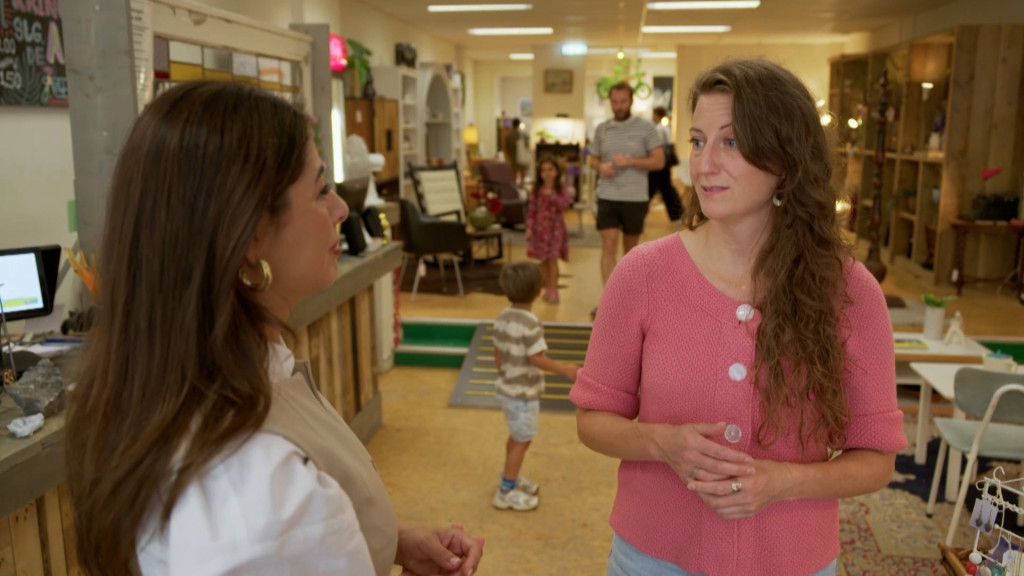 Elisah Pals in Stand van Nederland.