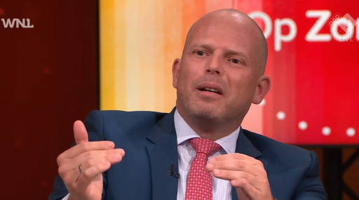 Minister Veldkamp (links) met de Oekraïense minister van Buitenlandse Zaken, Andrii Sybiha