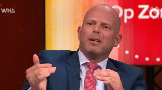 Minister Veldkamp (links) met de Oekraïense minister van Buitenlandse Zaken, Andrii Sybiha
