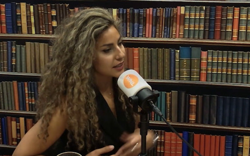 Negin Nafissi in Onze Eeuw.