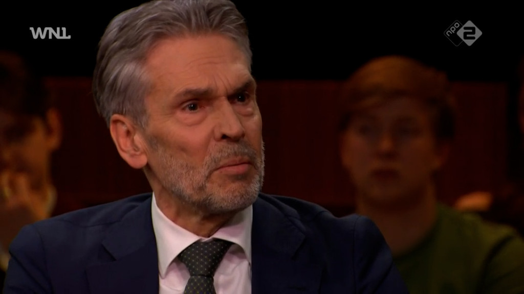 Minister-president Dick Schoof in Café Kockelmann op NPO2.