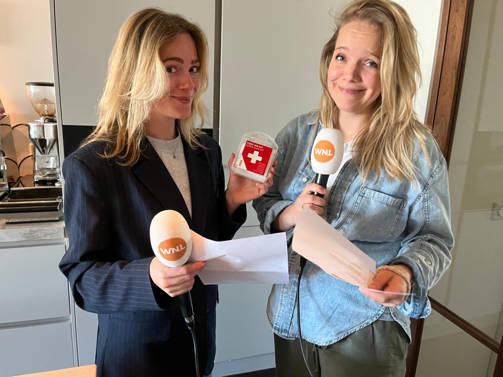 Sammie de Vries (links)  en Jill Bleiksloot (rechts)