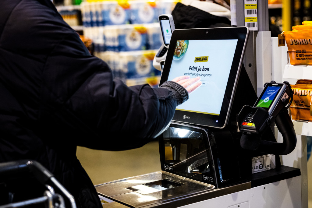 Wij draaien op voor diefstal bij de zelfscankassa: 'Als ondernemer betaal je het toch niet zelf?'